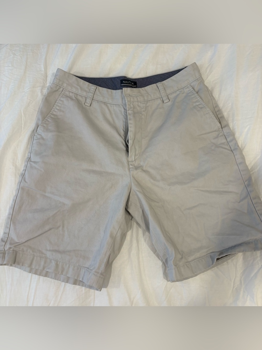 Men’s chino shorts 30W